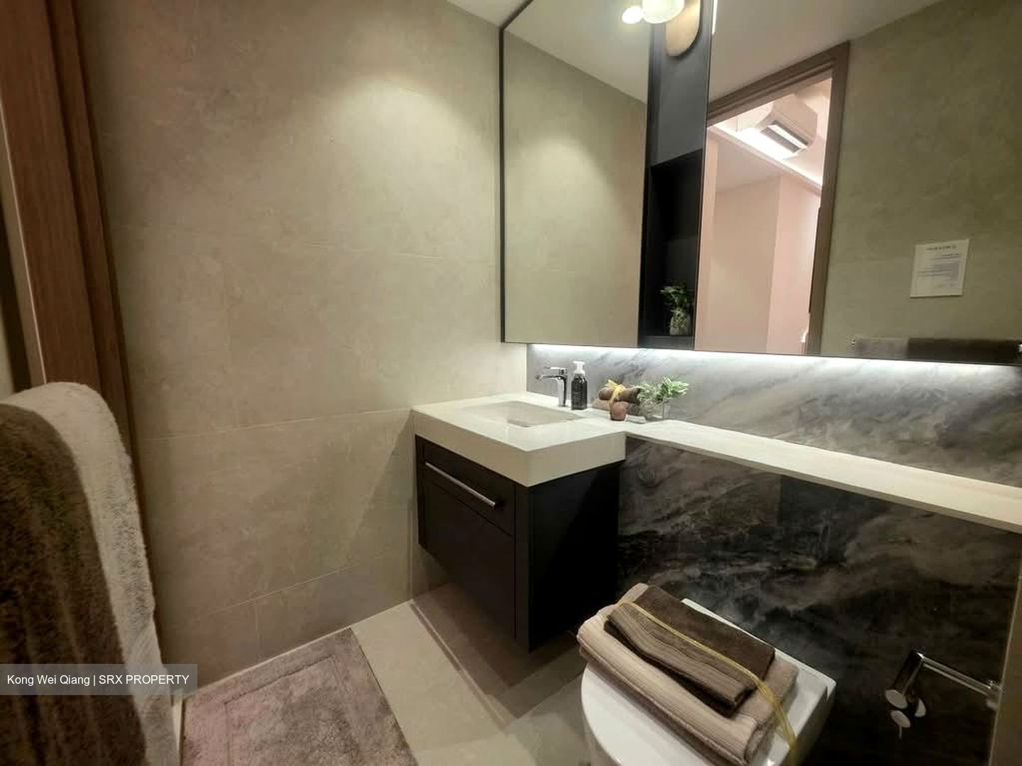Bayshore Walk (D16), Condominium #583883201